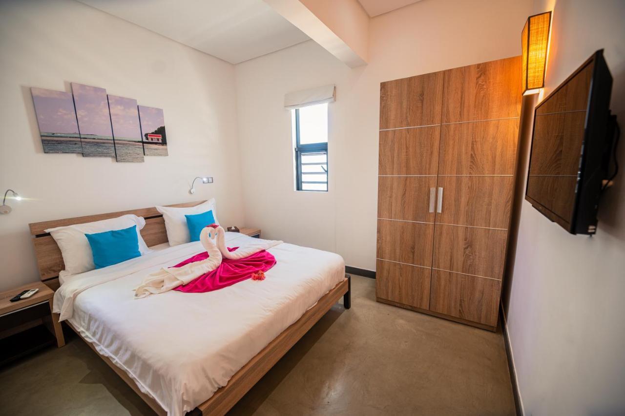 Toparadis Guest House Pereybere Beach Buitenkant foto