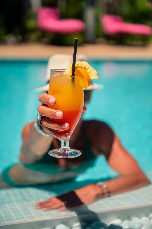 Toparadis Guest House Pereybere Beach Buitenkant foto