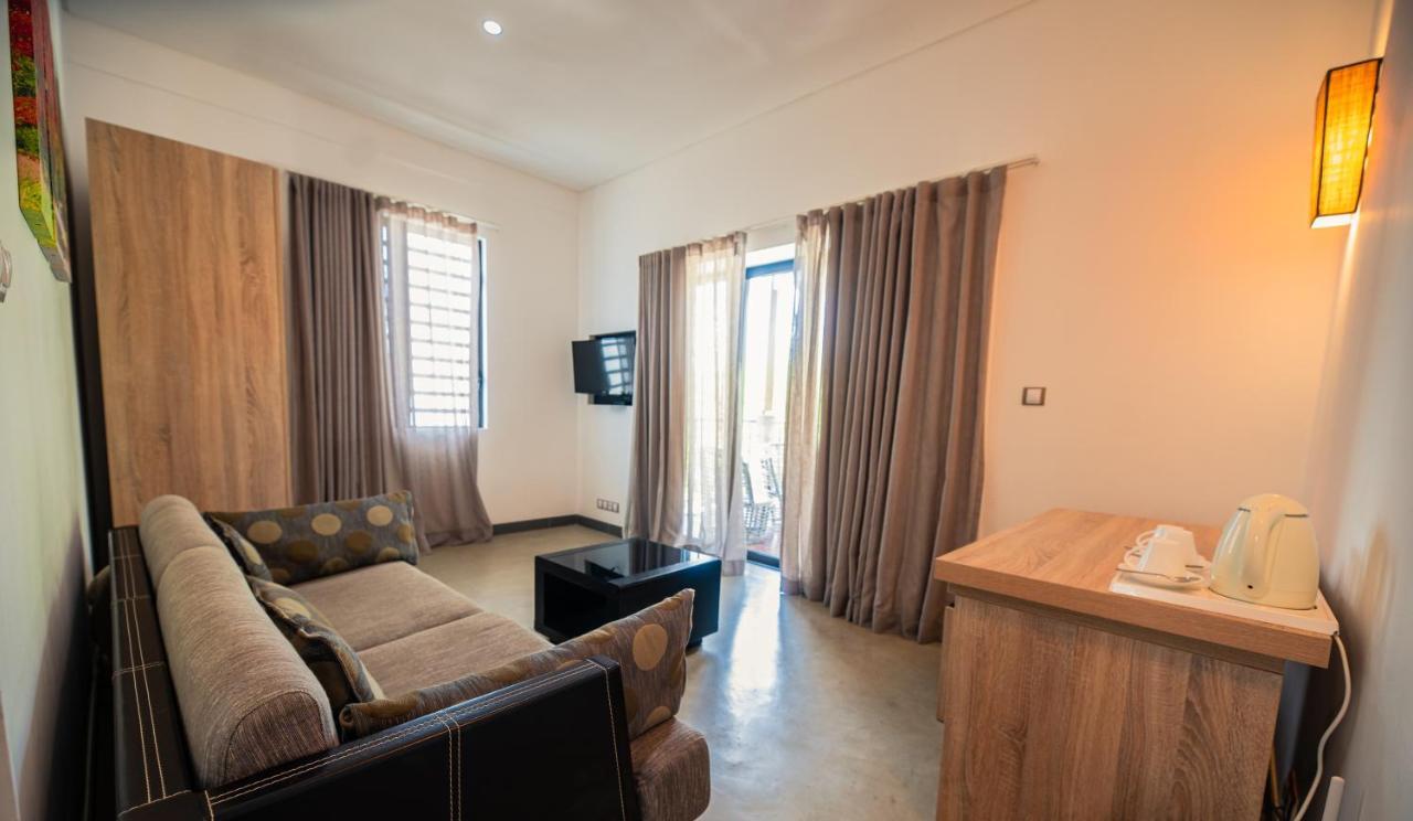 Toparadis Guest House Pereybere Beach Buitenkant foto
