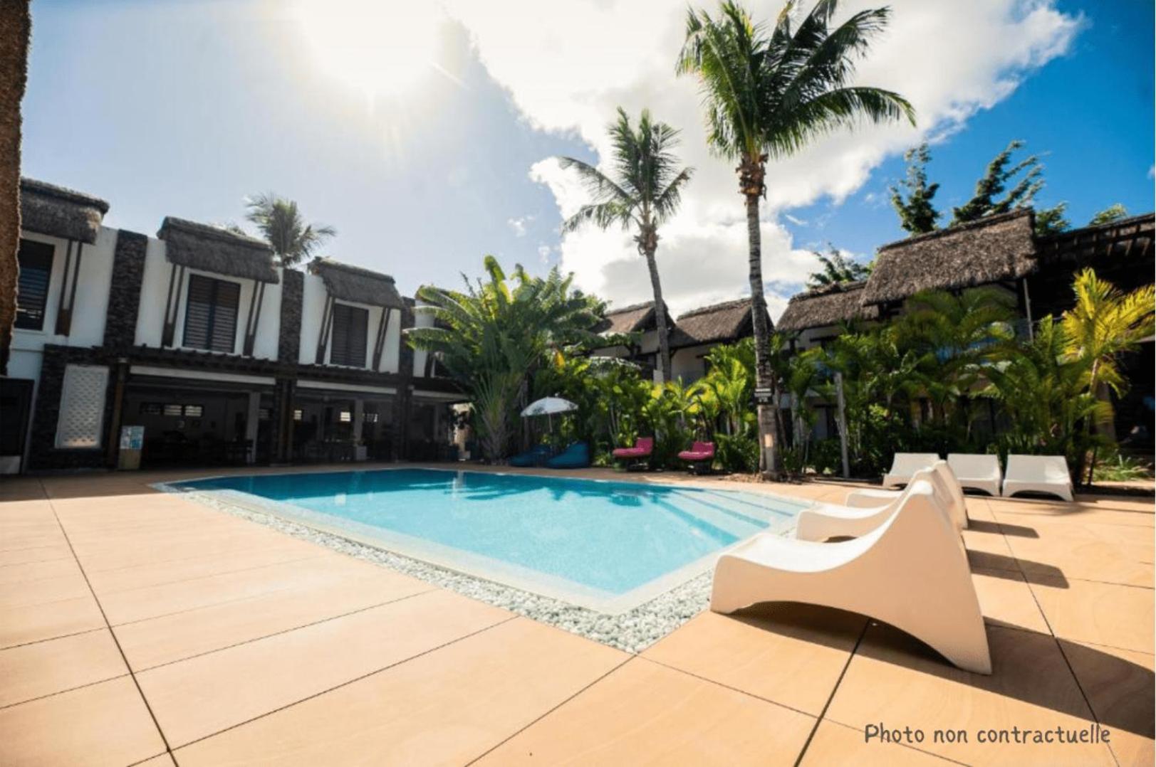 Toparadis Guest House Pereybere Beach Buitenkant foto