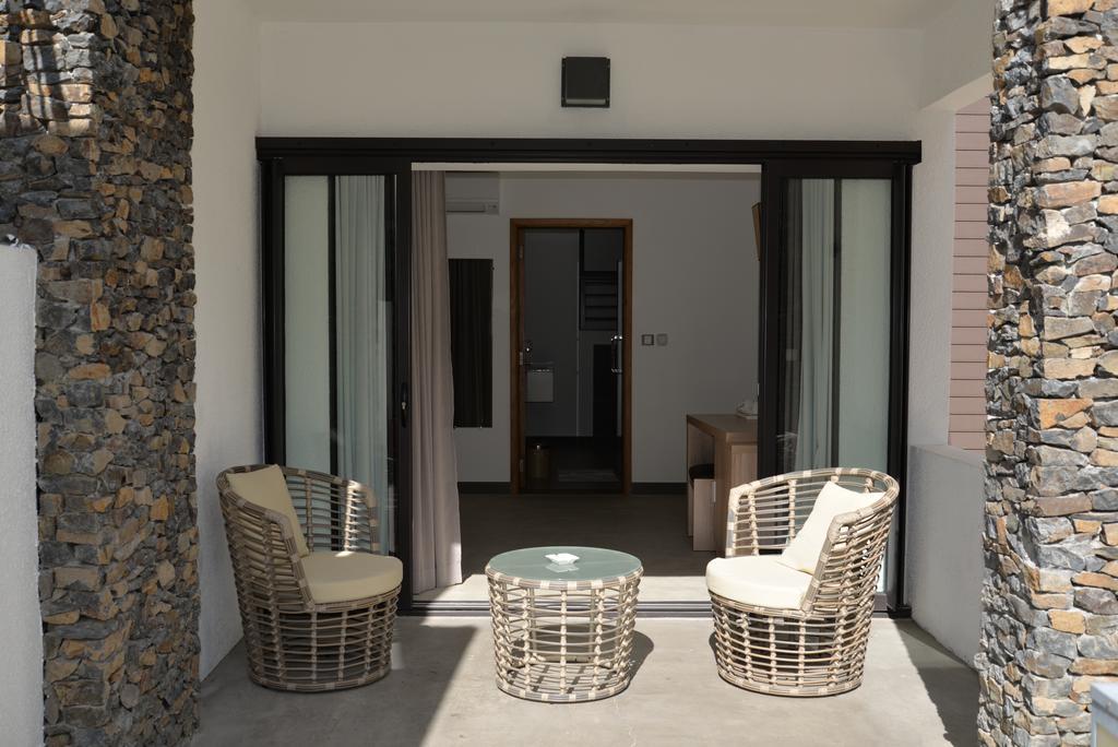 Toparadis Guest House Pereybere Beach Buitenkant foto