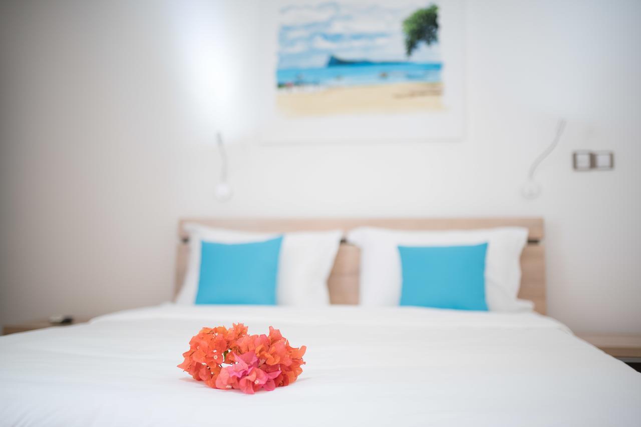Toparadis Guest House Pereybere Beach Buitenkant foto