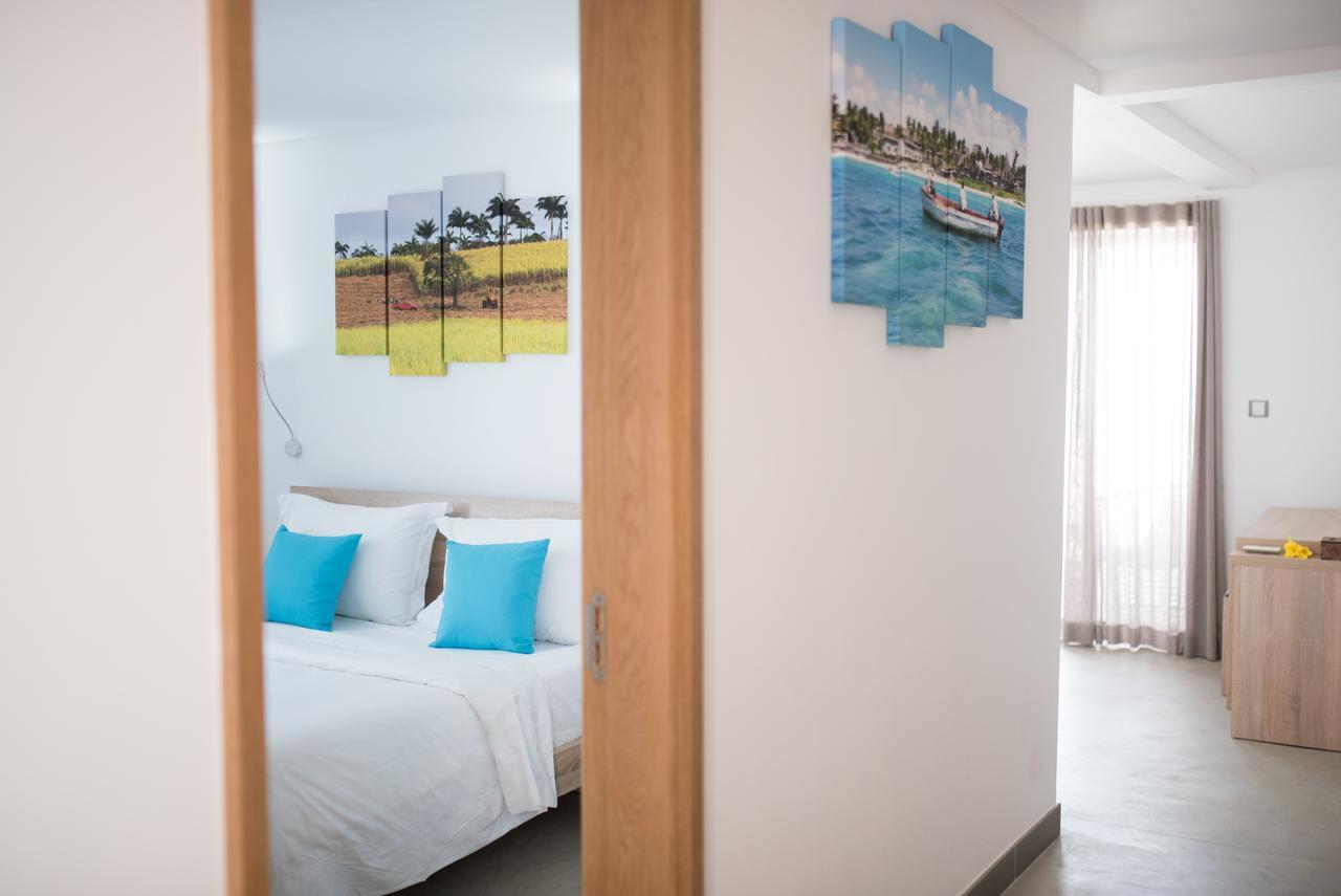 Toparadis Guest House Pereybere Beach Buitenkant foto