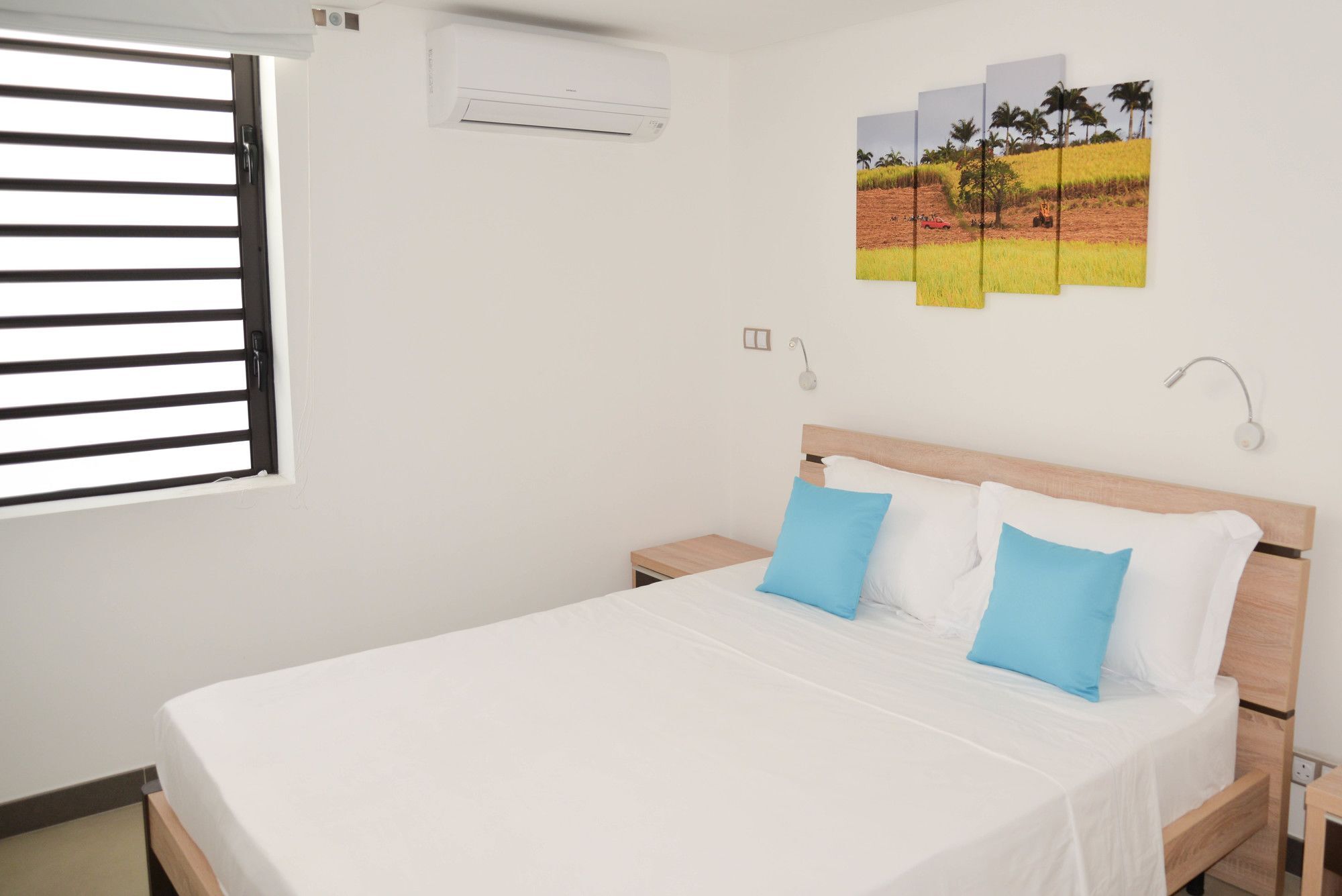Toparadis Guest House Pereybere Beach Buitenkant foto